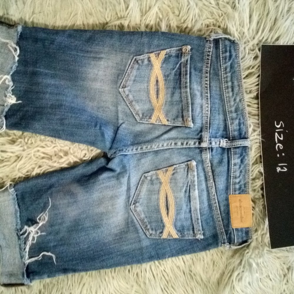 GIRLS SHORTS - Picture 2 of 2